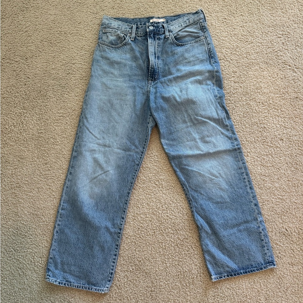 Levi’s Ribcage Straight Blue Jeans Size 31 (WORN)